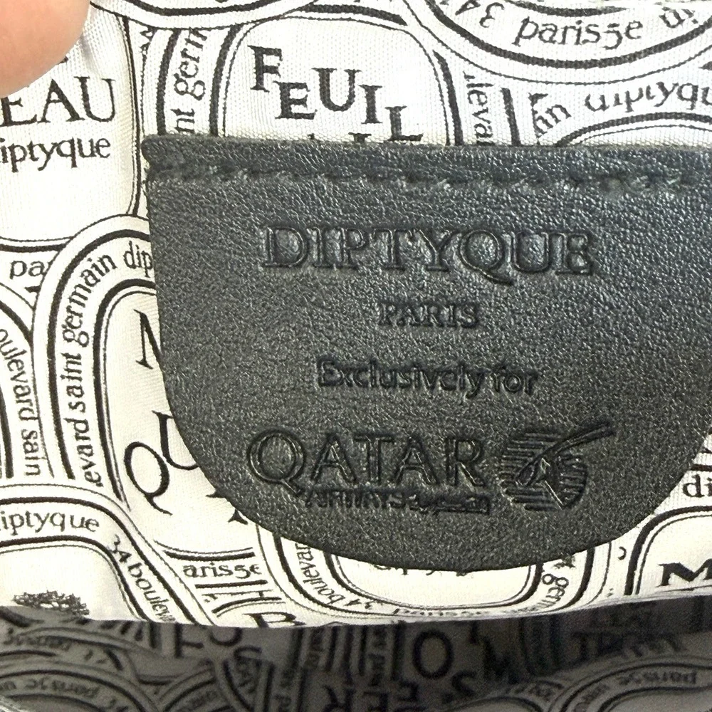 Diptyque Paris x Qatar Airways Amenity Kit Pouch White Black Travel Cosmetic Bag